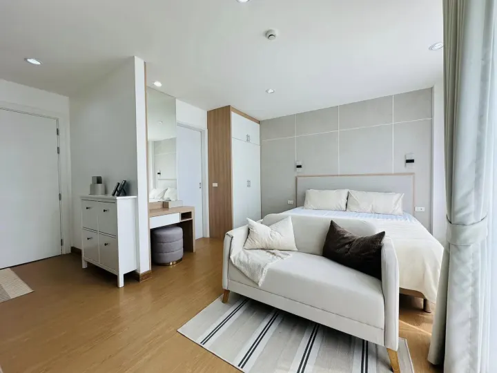 Property photos for 6th Avenue Sukhumvit 15