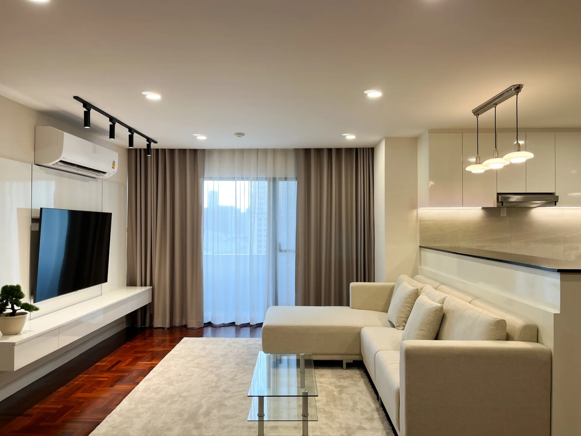 Property photos for Richmond Palace