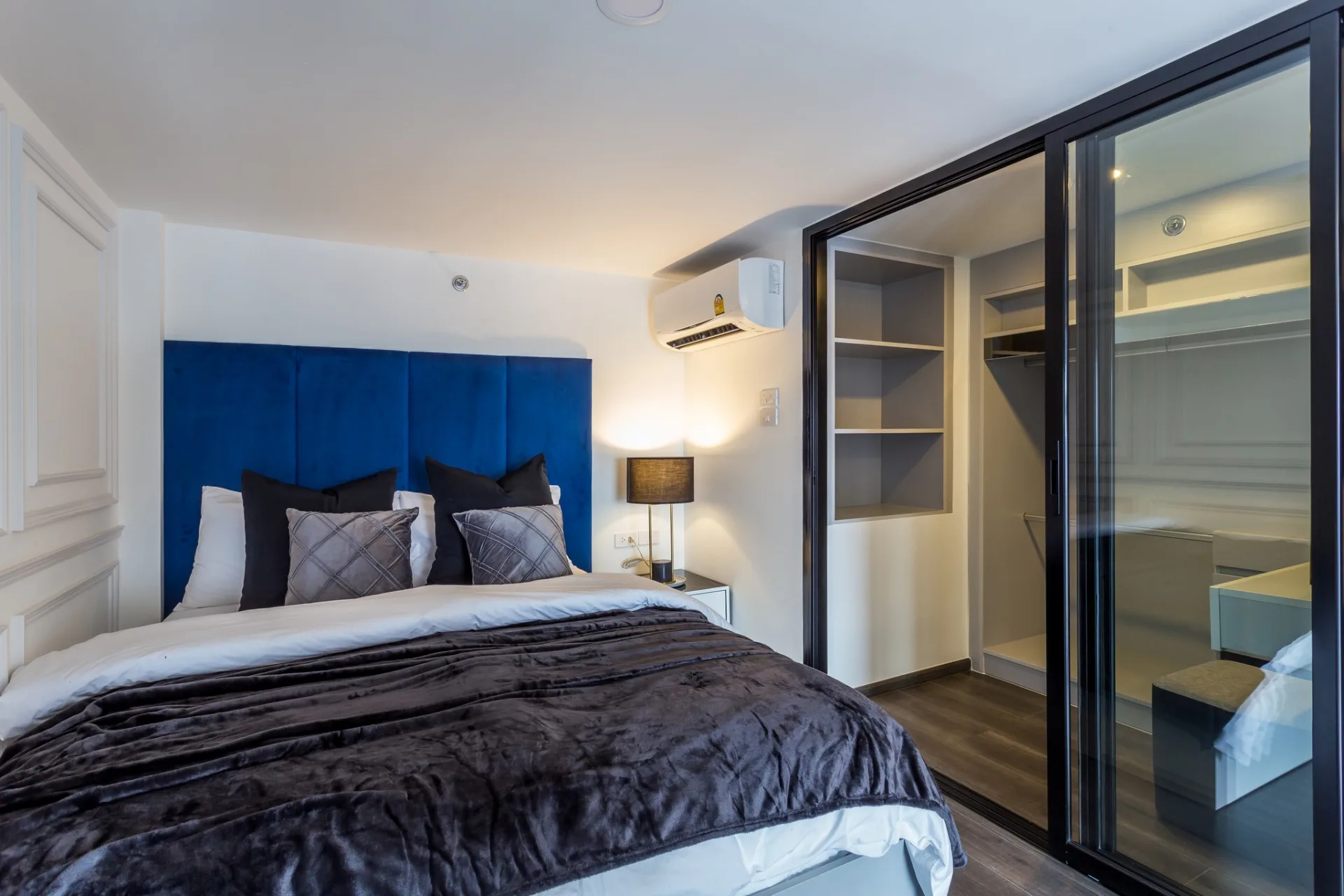 Property photos for Knightsbridge Space Ratchayothin