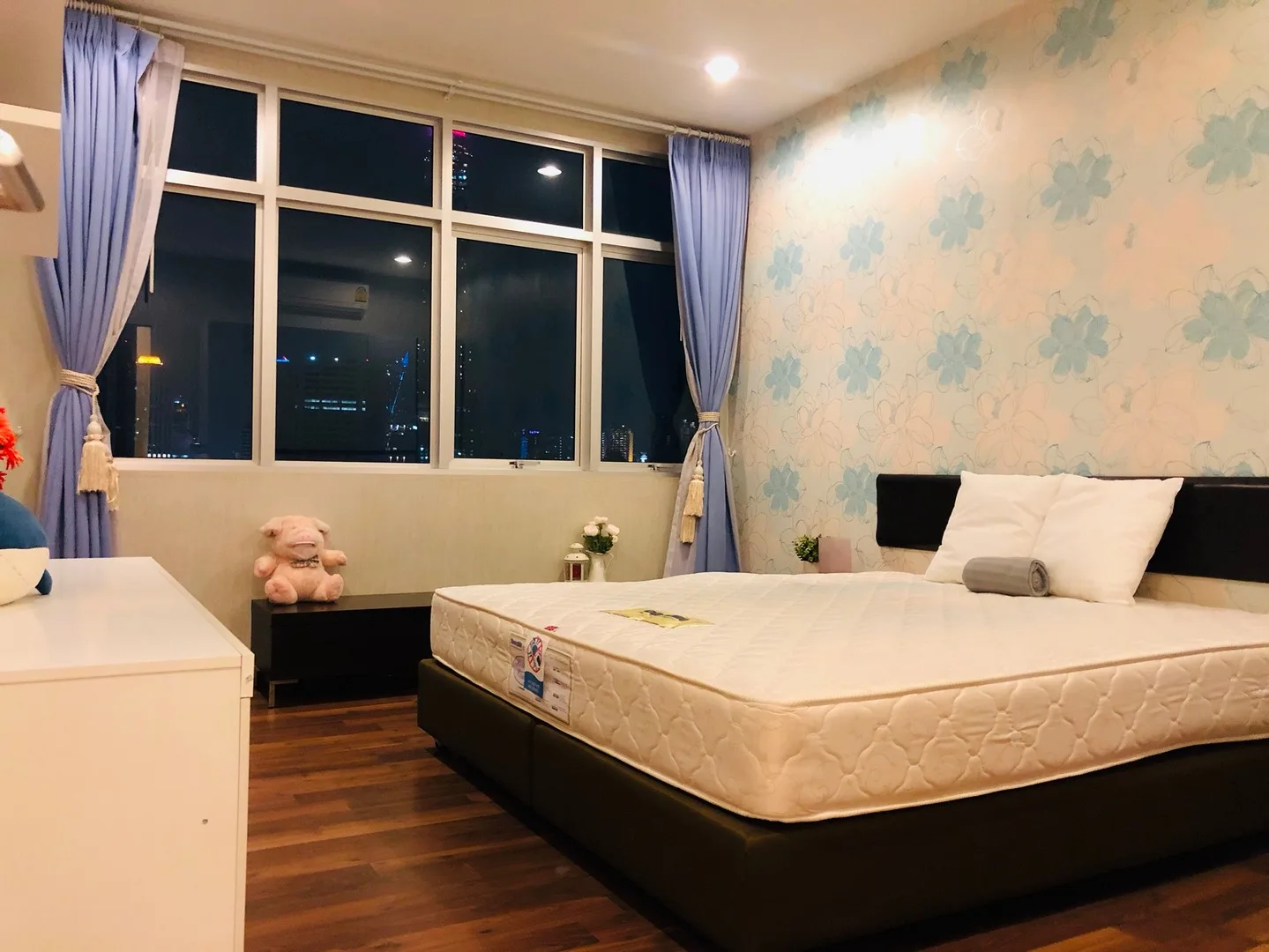 Property photos for Chewathai Ratchaprarop