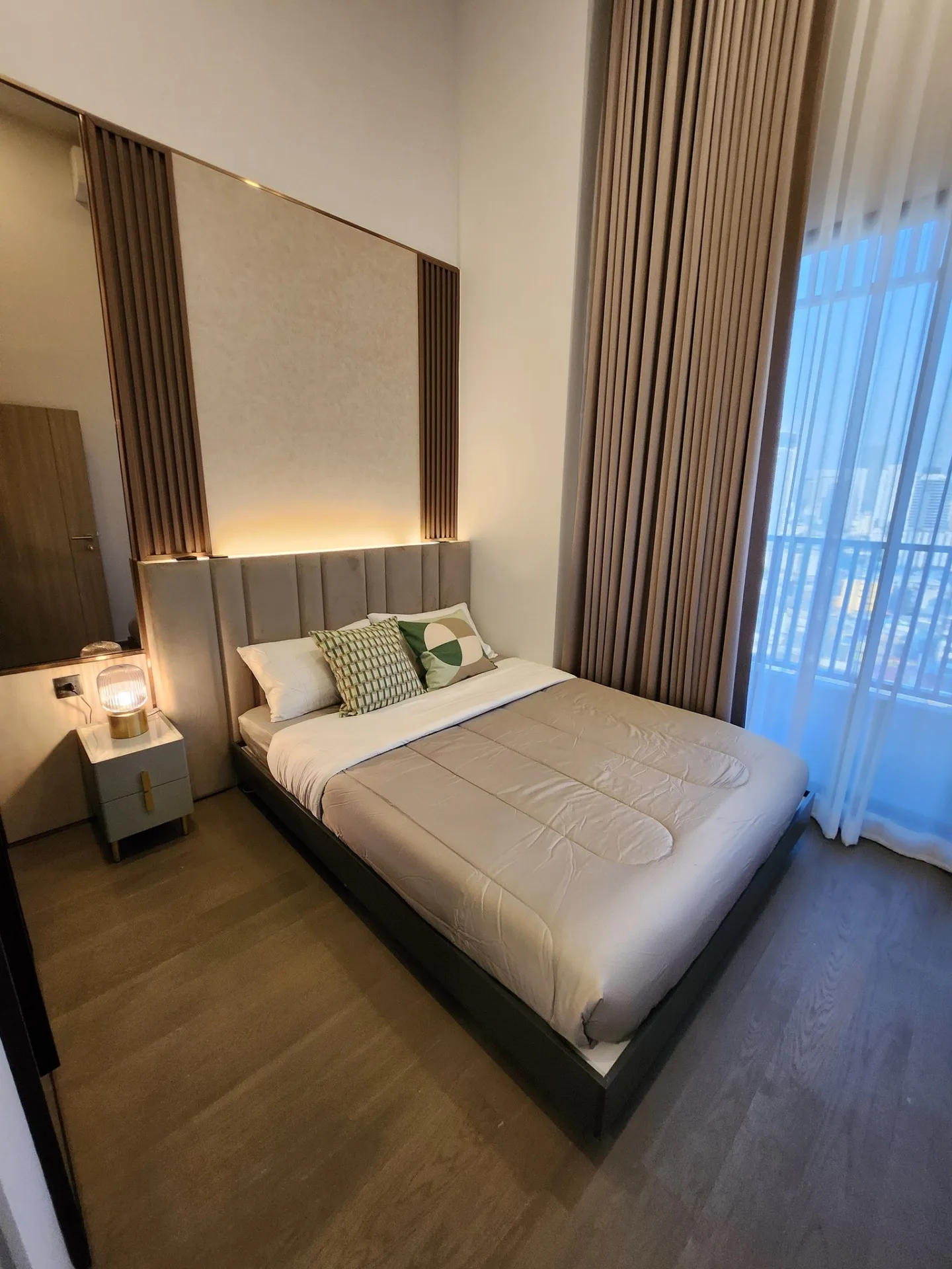 Property photos for Park Origin Chula-samyan