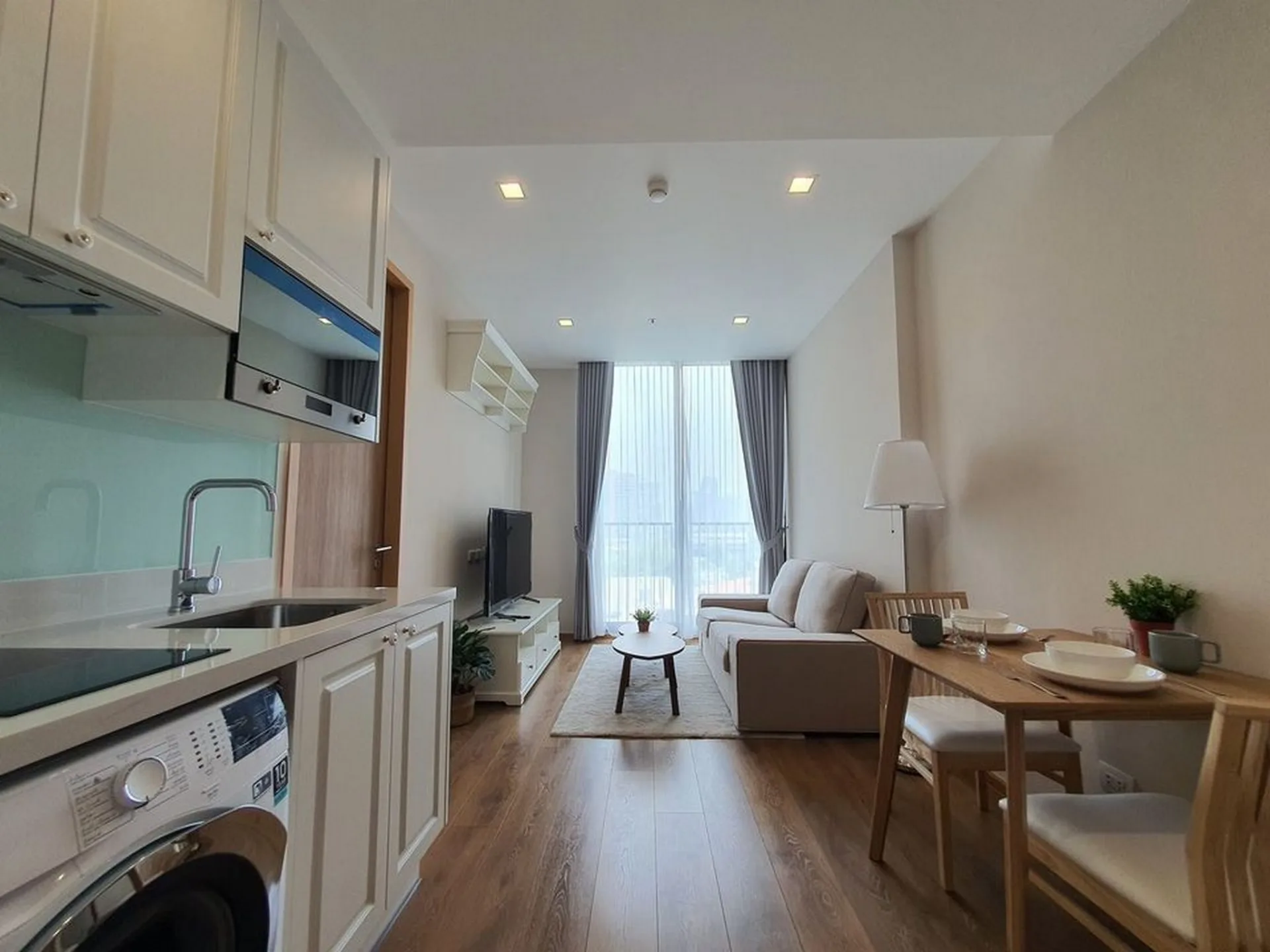 Property photos for Noble BE 33