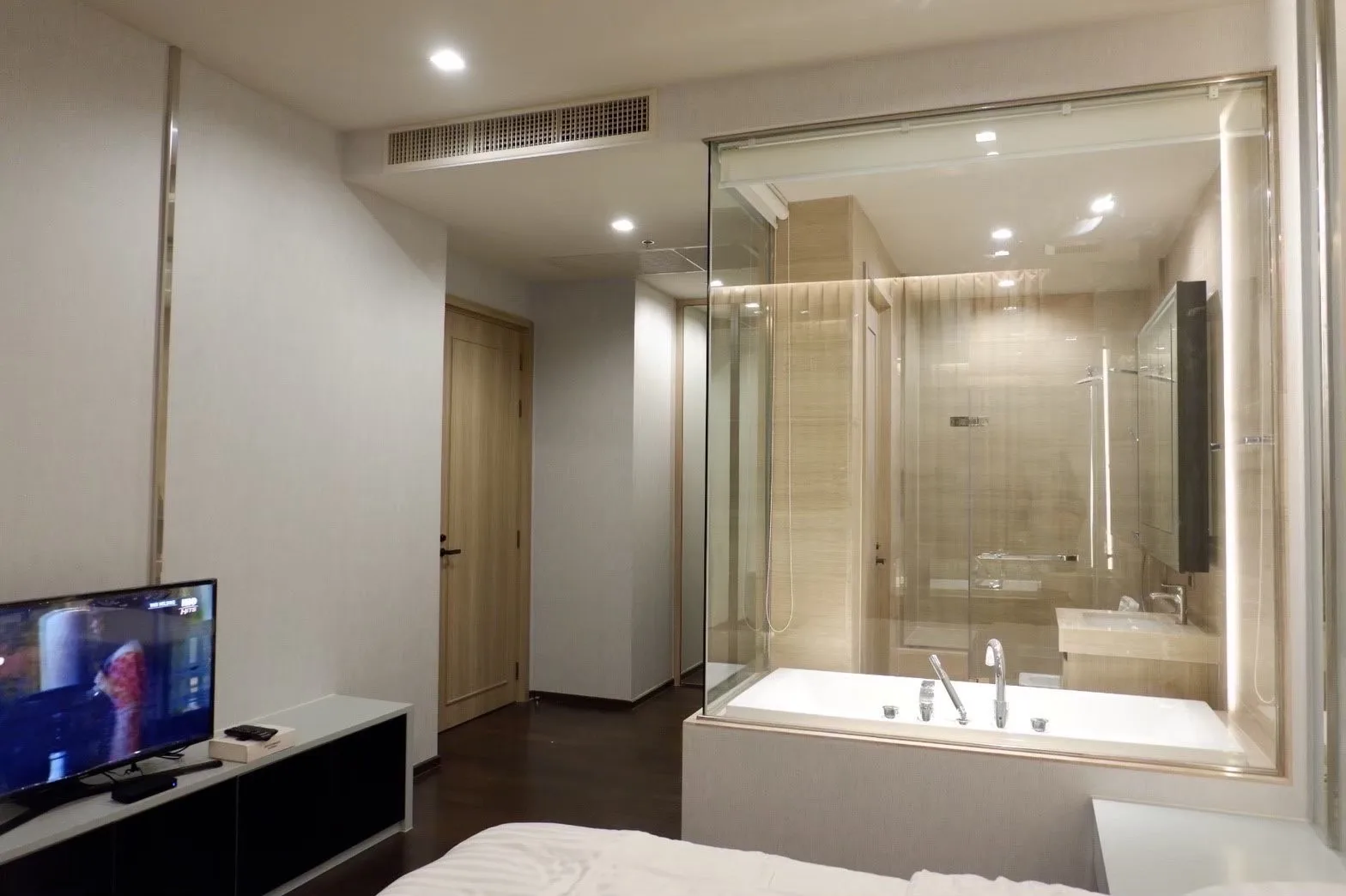 Property photos for The XXXIX by Sansiri