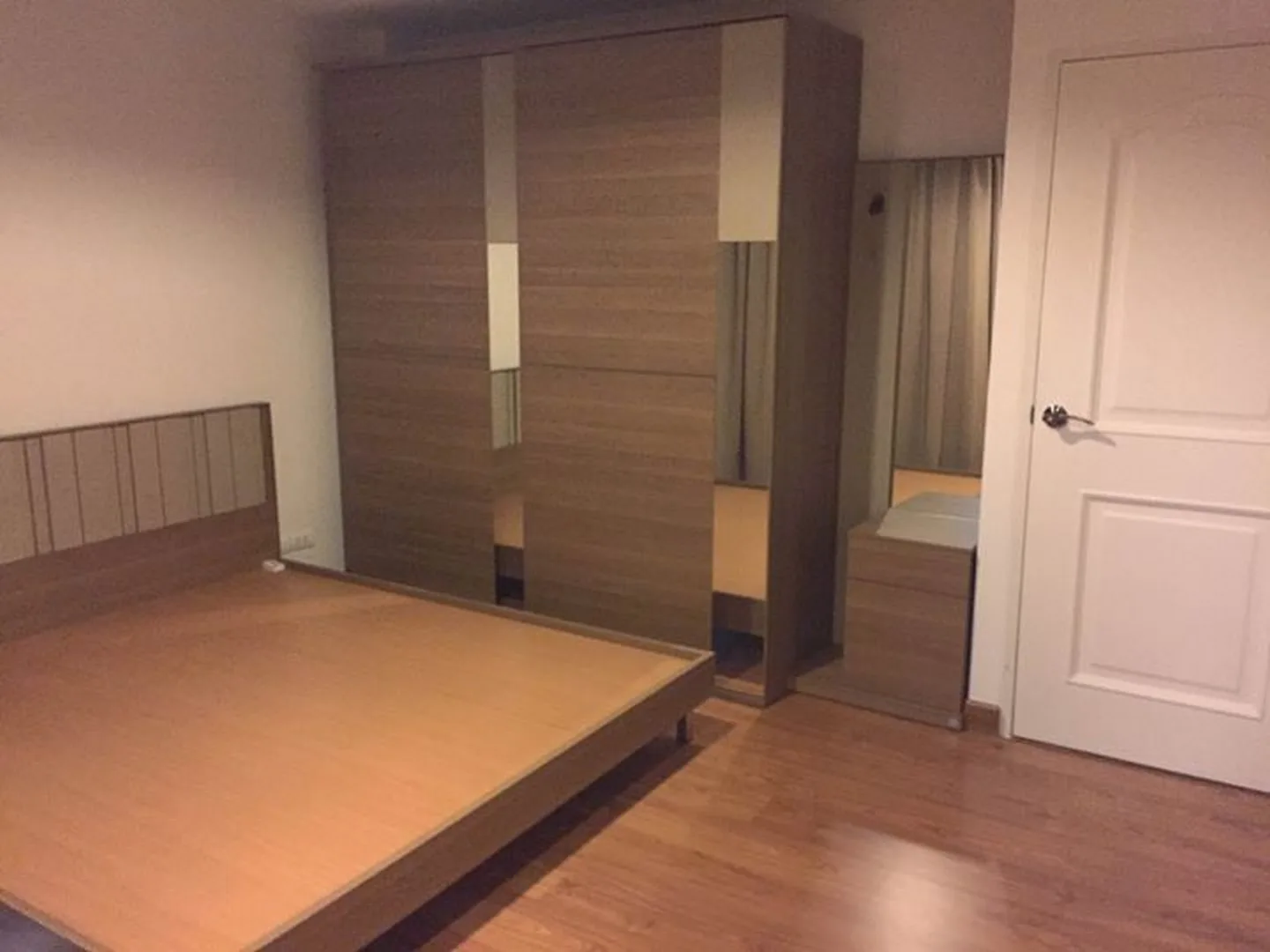 Property photos for Surawong City Resort