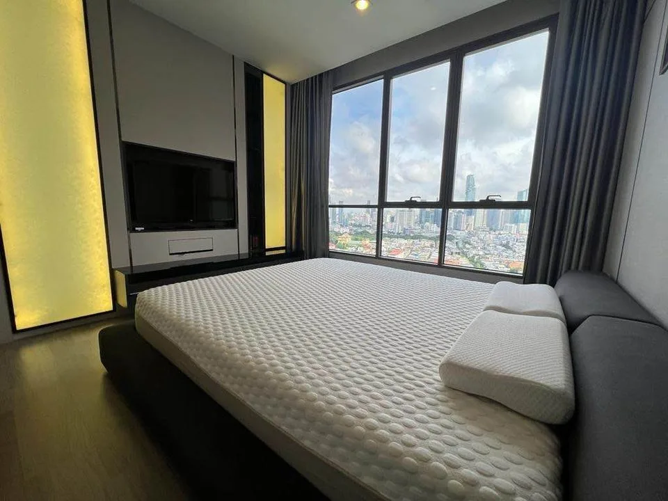 Property photos for The Room Sathorn - St.Louis