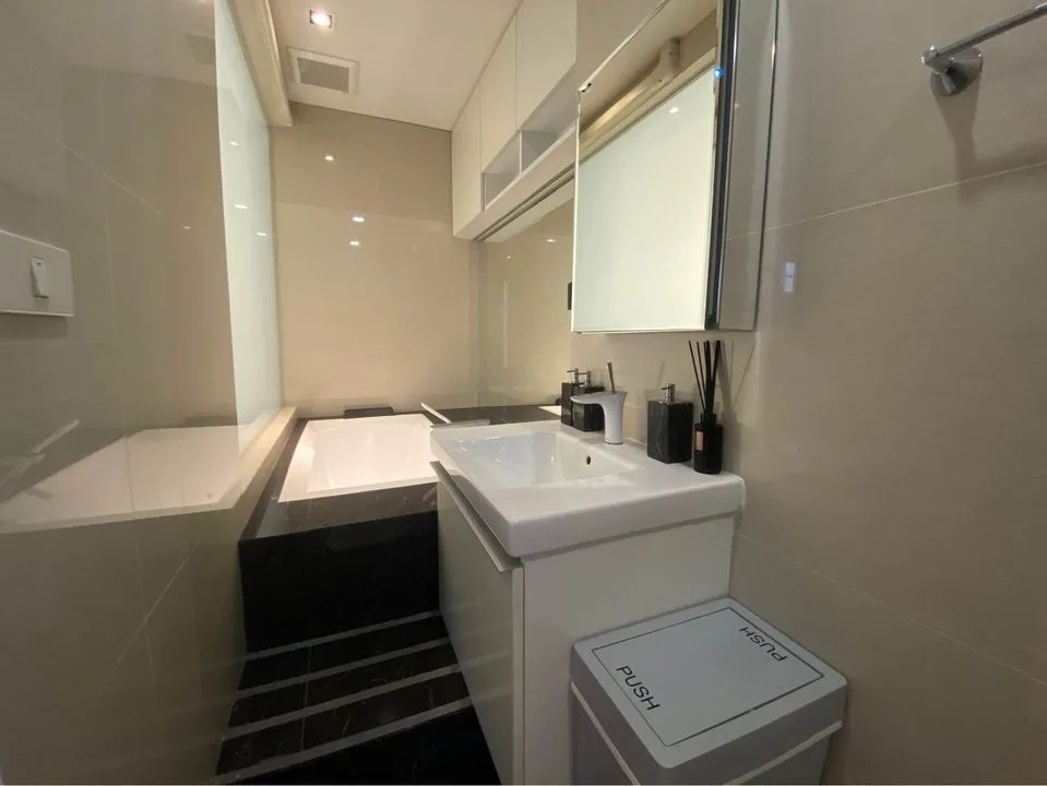 Property photos for Park Origin Phromphong