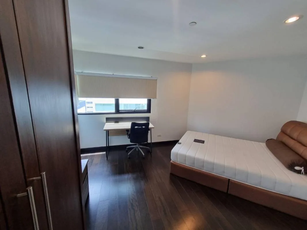 Property photos for Sathorn Gardens