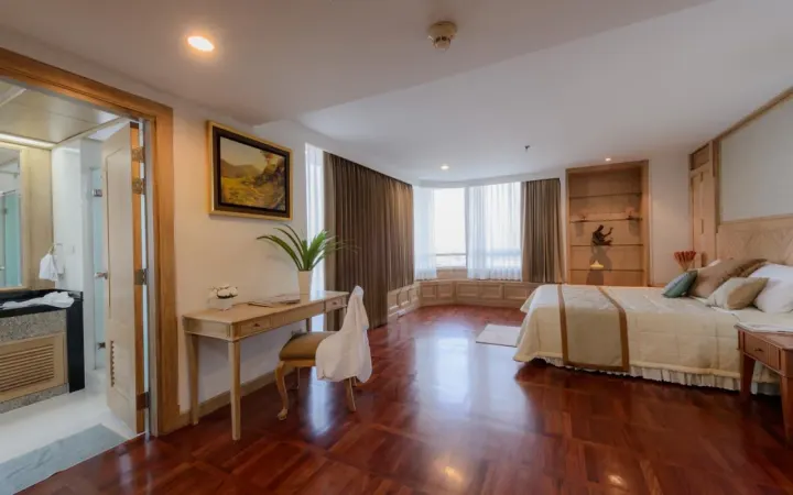 Property photos for Suan Phinit Place