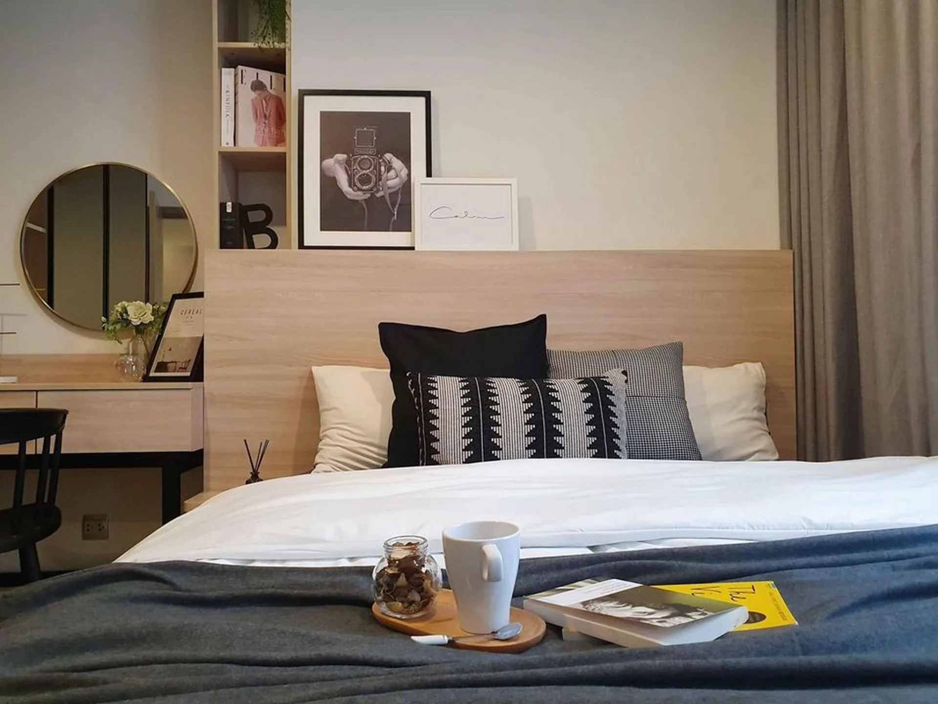 Property photos for Life Asoke Hype