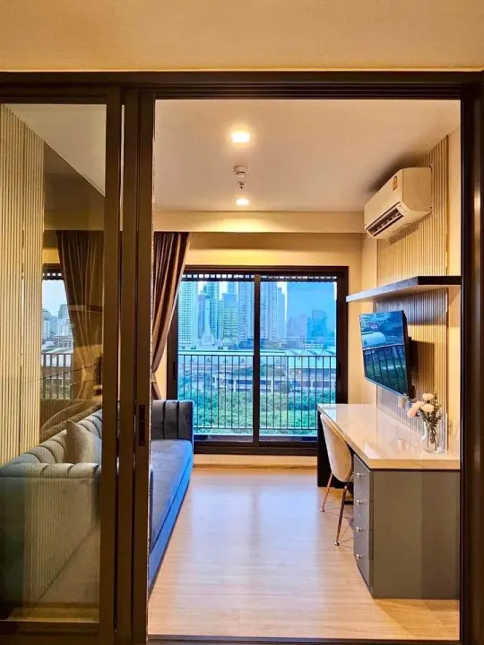 Property photos for Life Asoke Hype