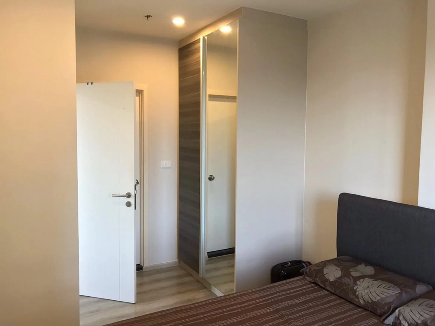 Property photos for Centric Ari Station