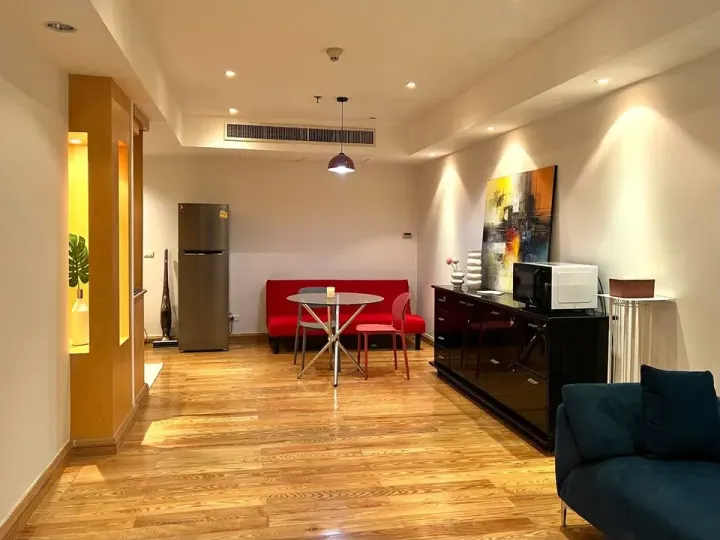 Property photos for State Tower