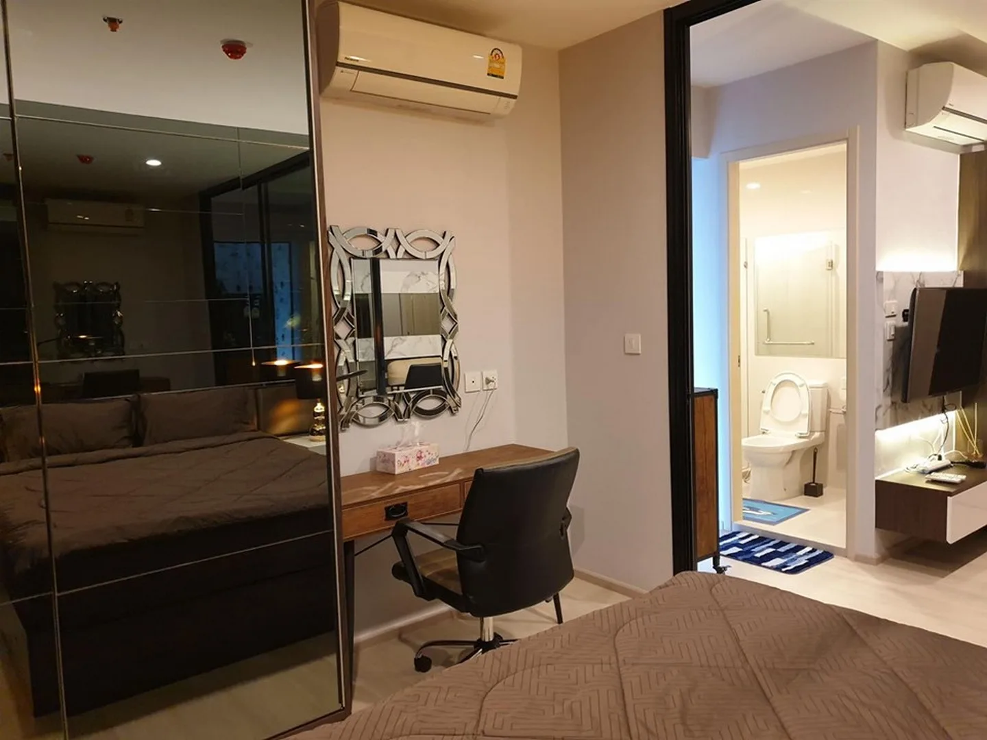 Property photos for Life Asoke