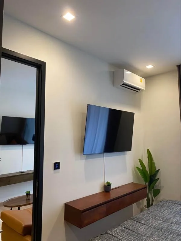Property photos for Noble Around Ari