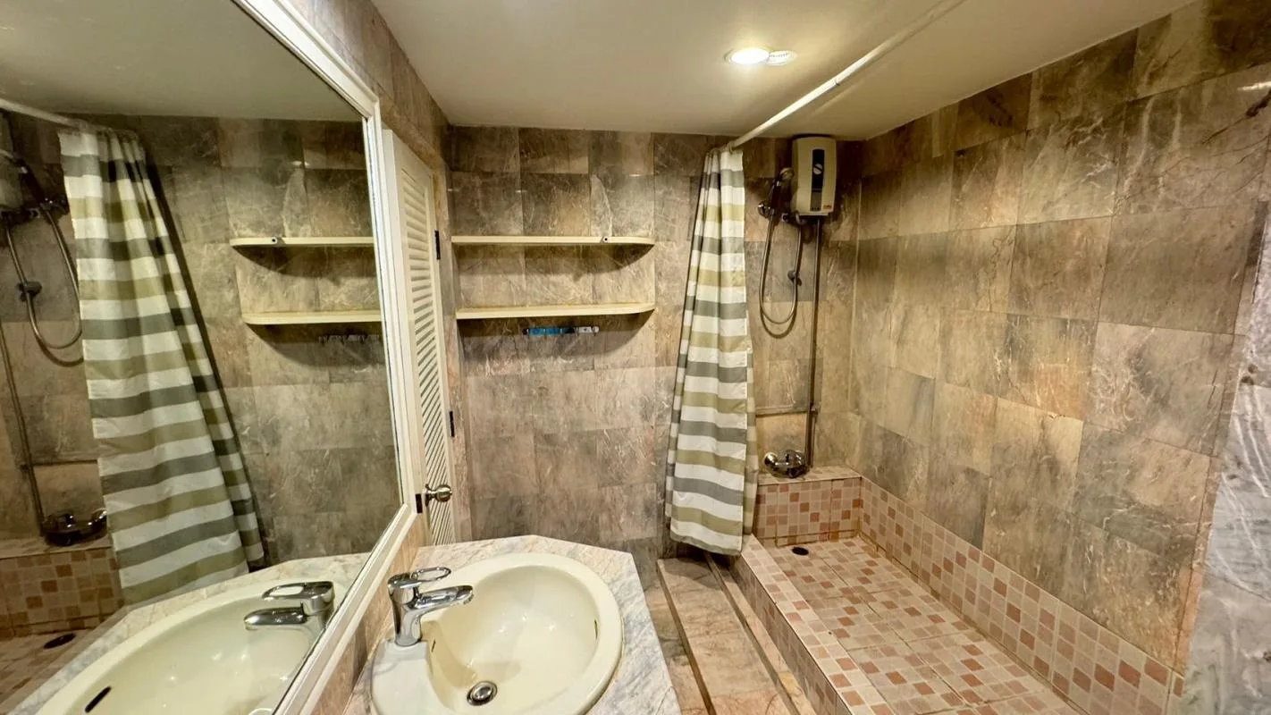 Property photos for Saranjai Mansion