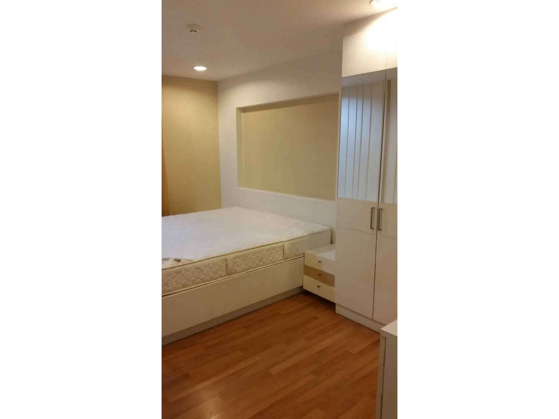 Property photos for The Aree Condominium