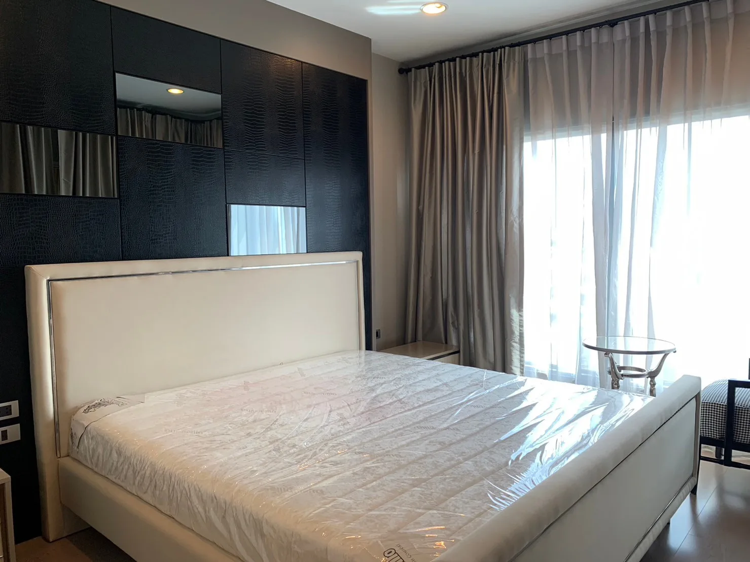 Property photos for The Crest Sukhumvit 34