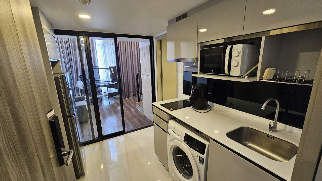 Property photos for Knightsbridge Space Ratchayothin