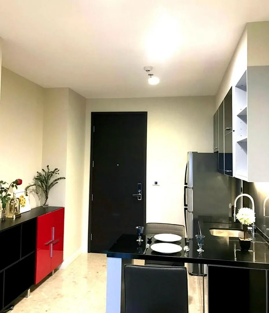 Property photos for The Crest Sukhumvit 34
