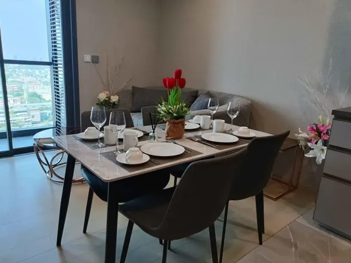 Property photos for The Extro Phayathai-rangnam