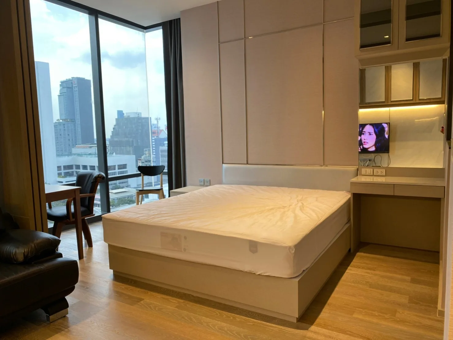 Property photos for Ashton Silom