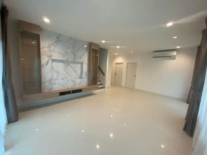 Property photos for BURASIRI ONNUT ??? BANGNA