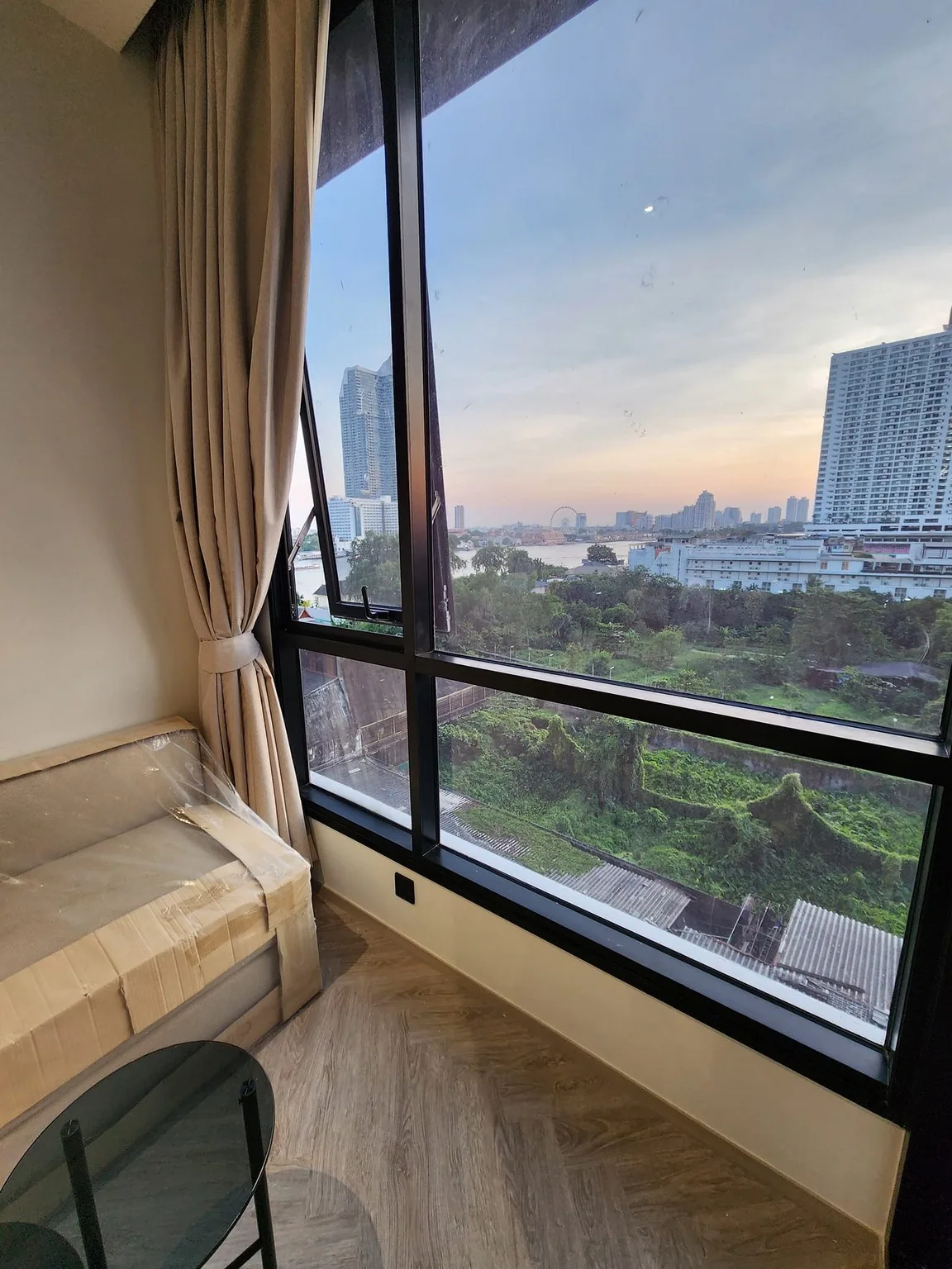Property photos for Chapter Charoennakhorn-riverside