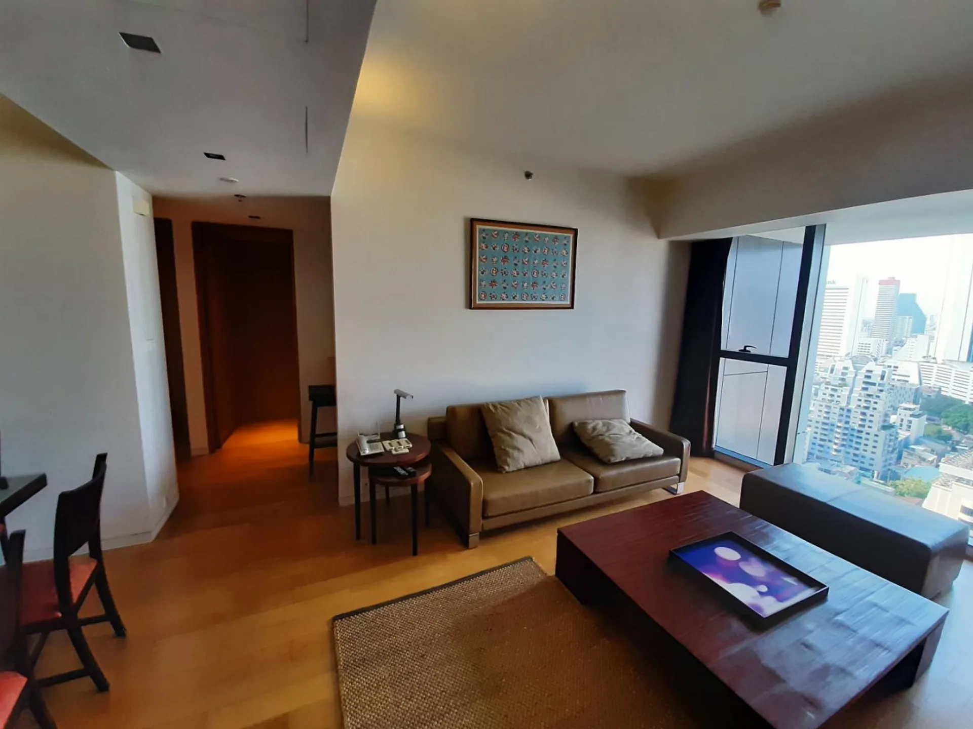 Property photos for The Met