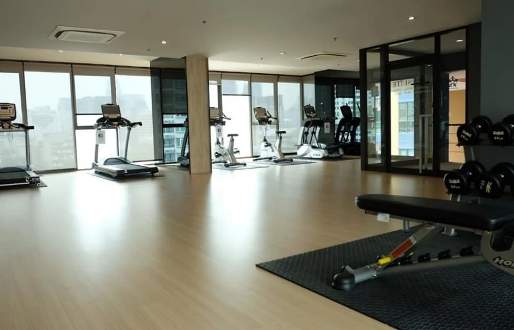 Property photos for Lumpini Suite Phetchaburi - Makkasan