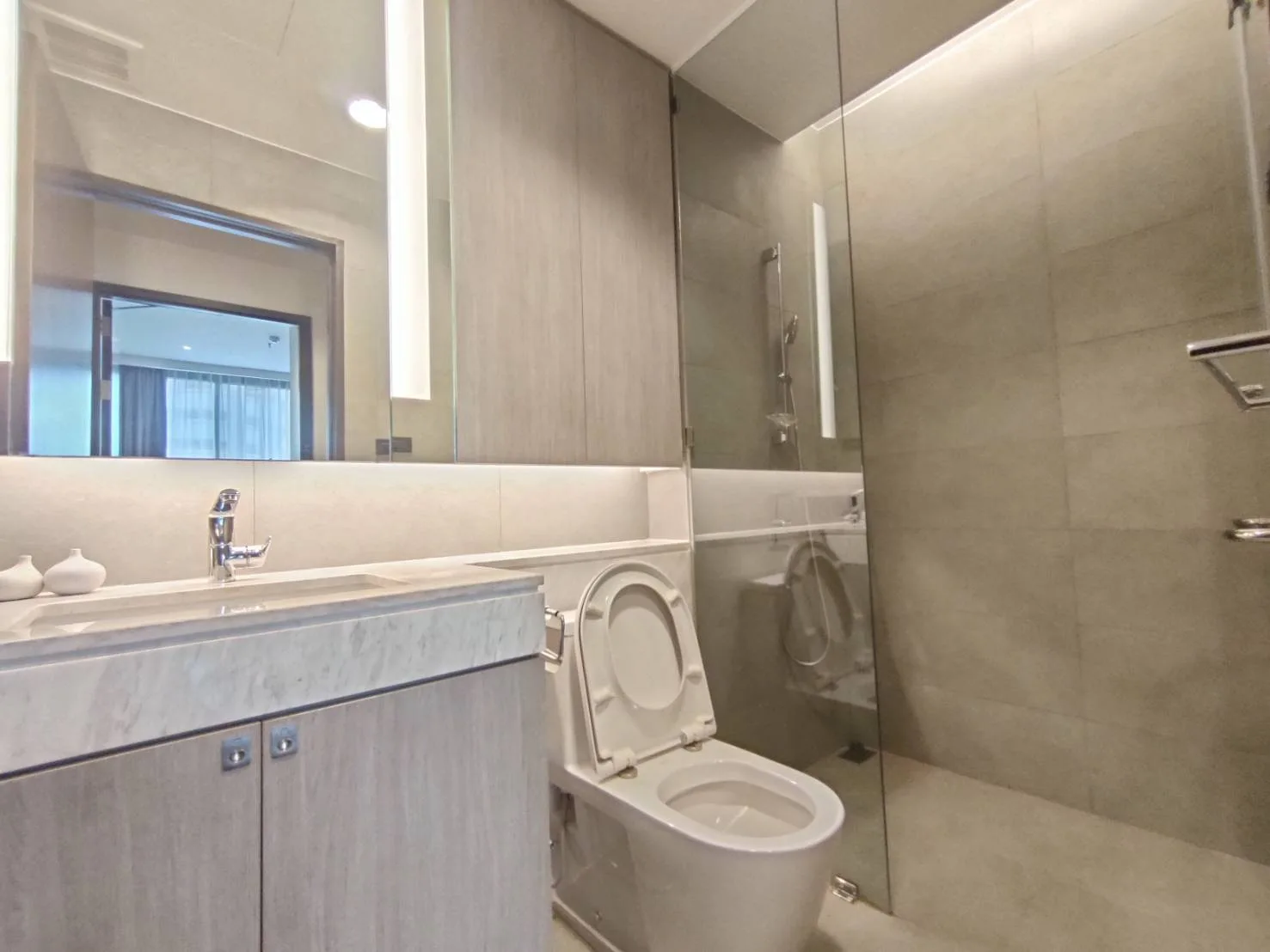 Property photos for Piya Residence 28 -30