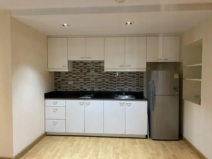 Property photos for Nantiruj Tower