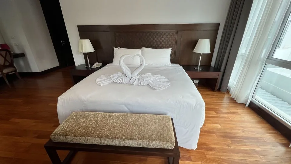 Property photos for Royal Residence Park