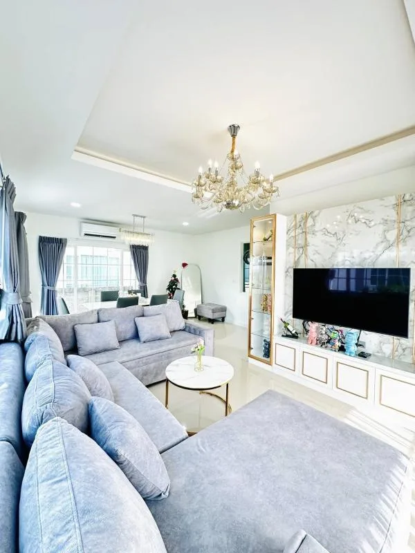 Property photos for Golden Neo Sukhumvit Lasalle