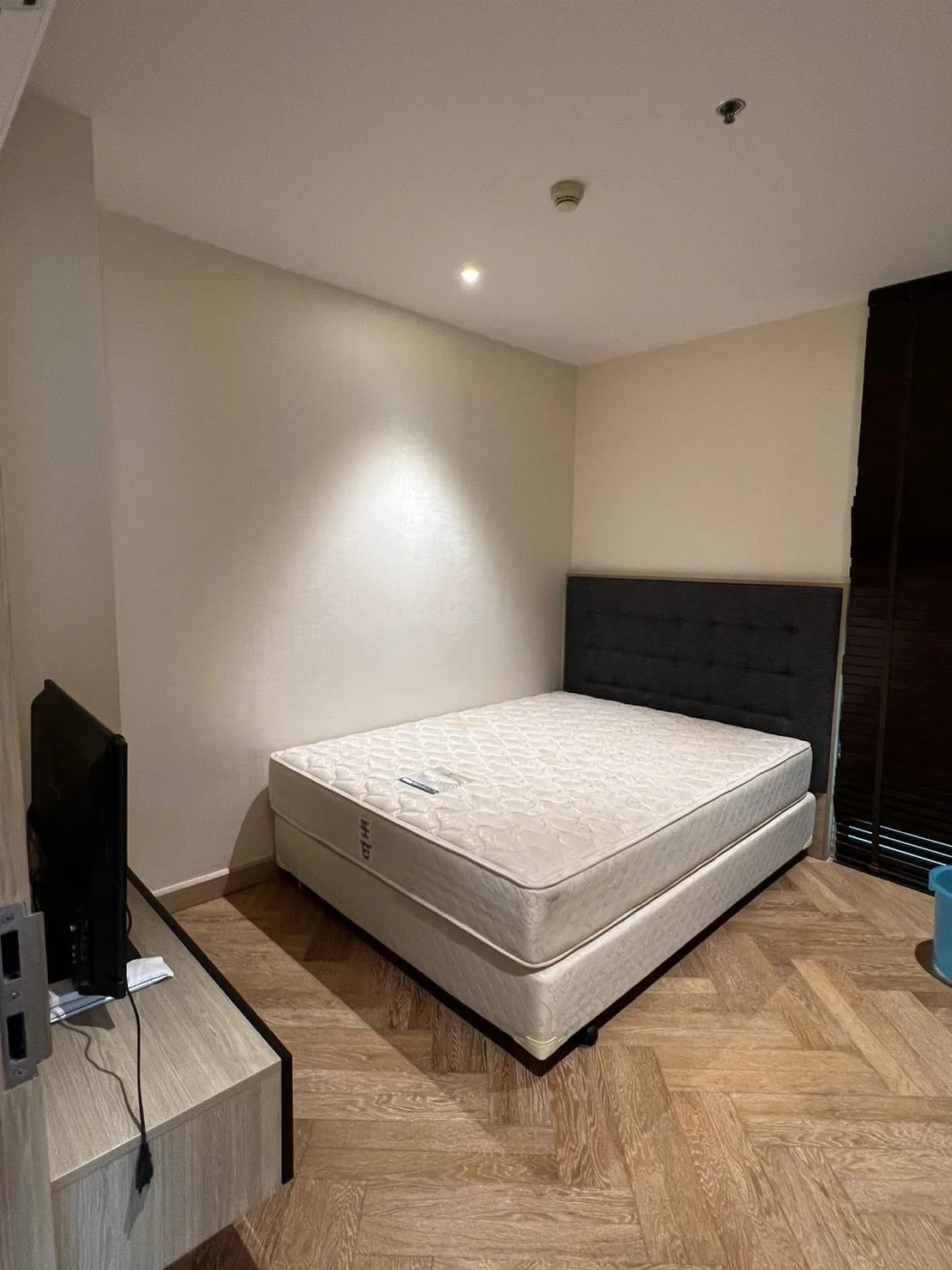 Property photos for Sky Walk Condominium