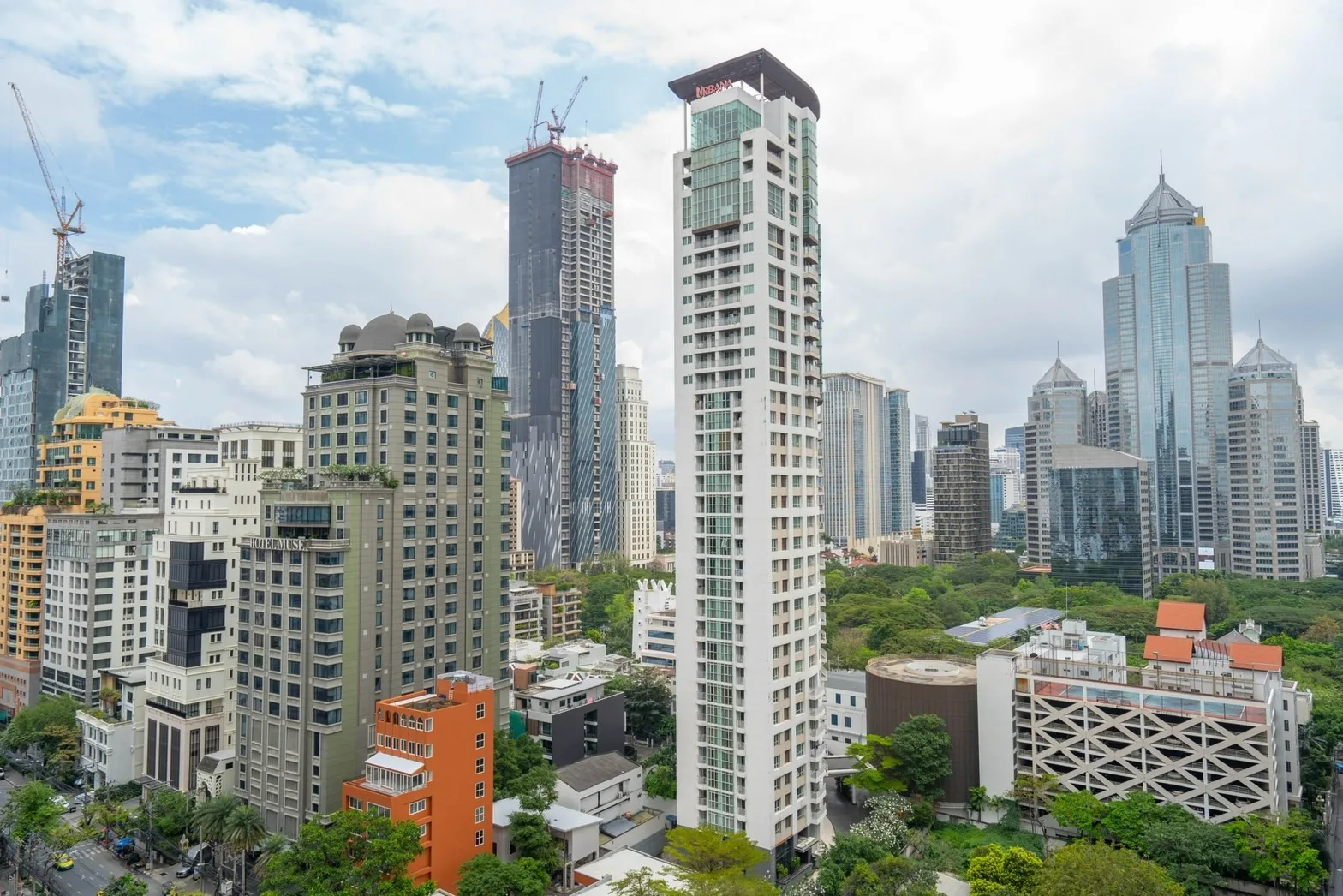 Property photos for Q Langsuan