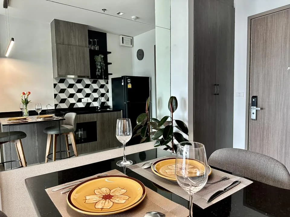 Property photos for The Base Phetchaburi-thonglor
