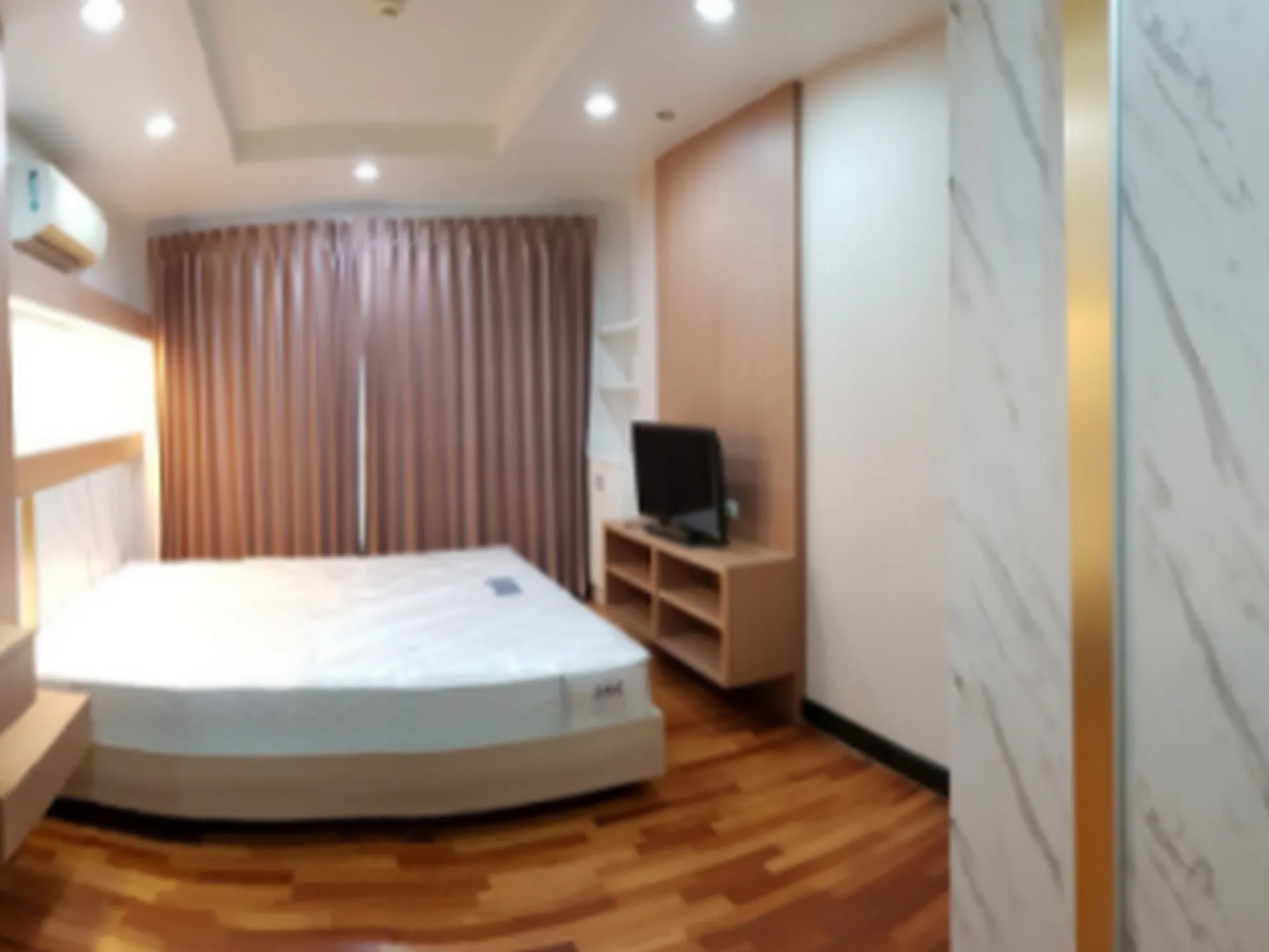 Property photos for Avenue 61