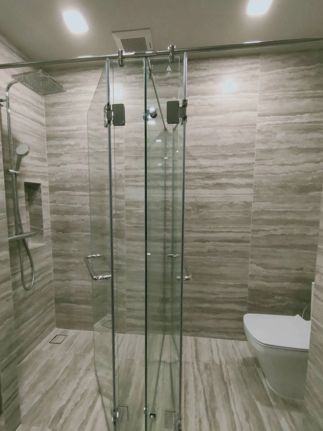 Property photos for Celes Asoke