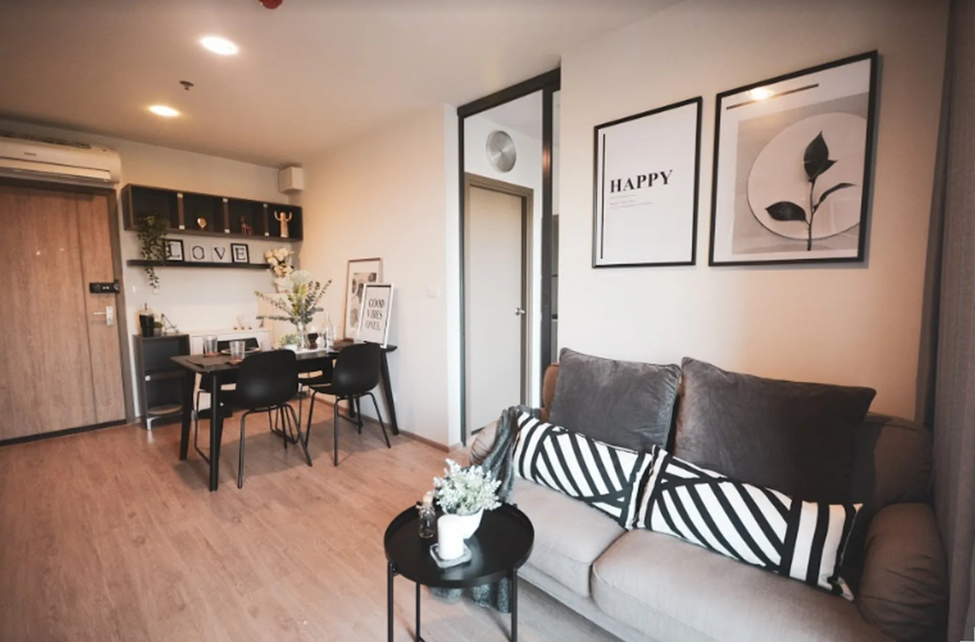 Property photos for IDEO O2