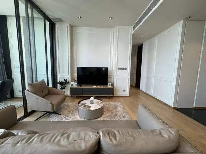 Property photos for 28 Chidlom