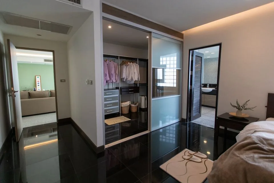 Property photos for Seven Place Executive Residences