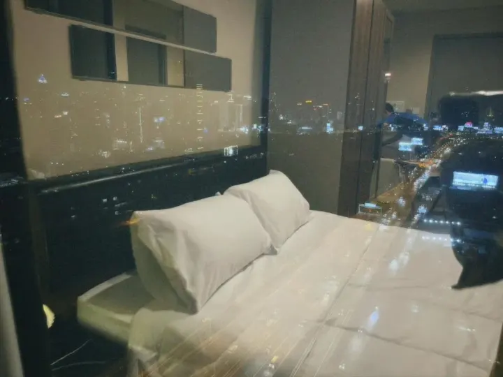 Property photos for Life Asoke Hype