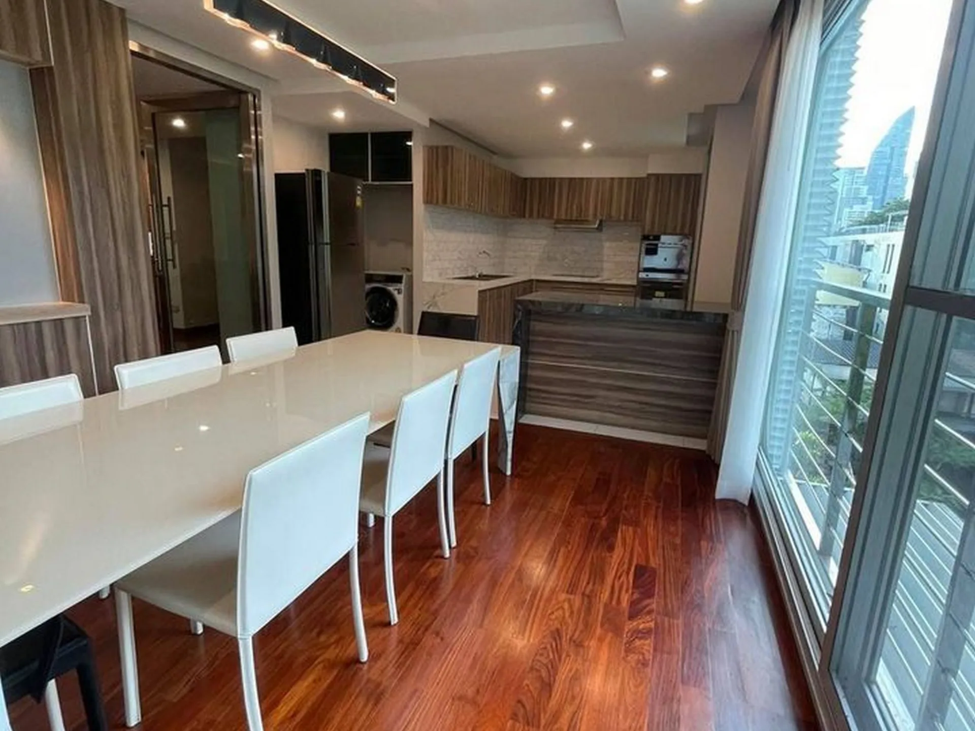 Property photos for L3 Avenue