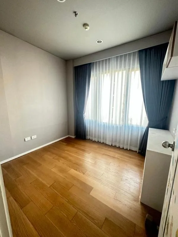 Property photos for Blocs 77