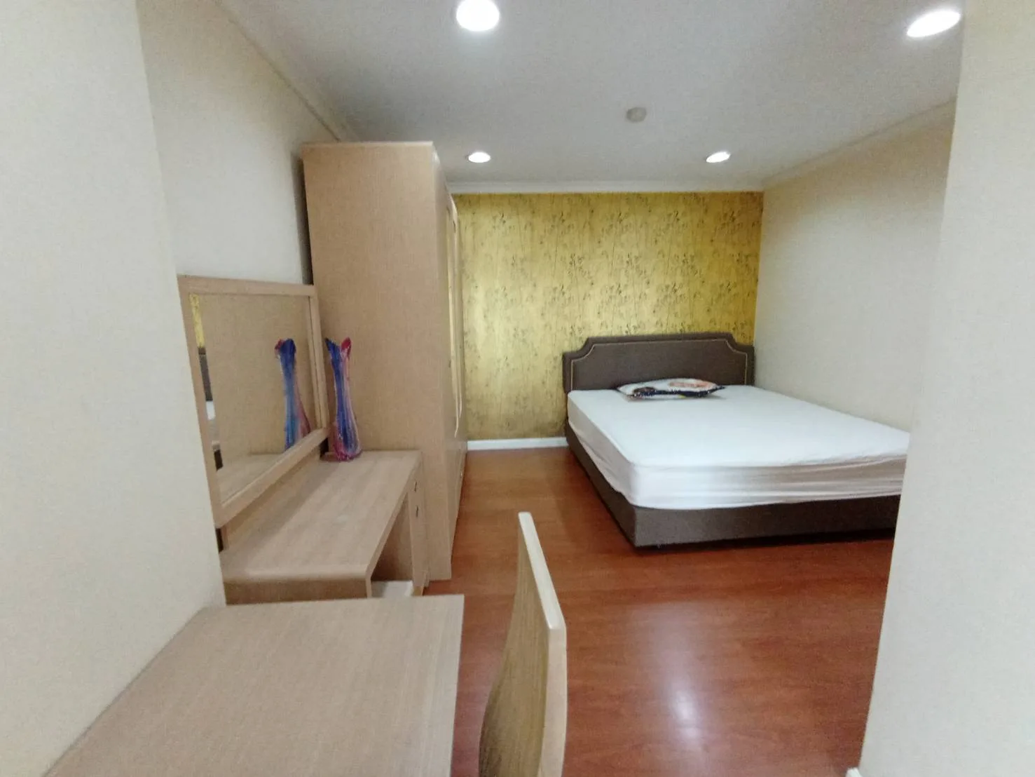 Property photos for Lumpini Suite Sukhumvit 41