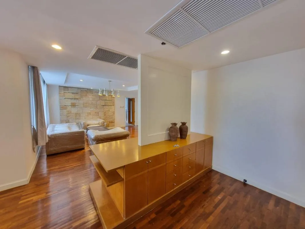 Property photos for Baan Piya Sathorn