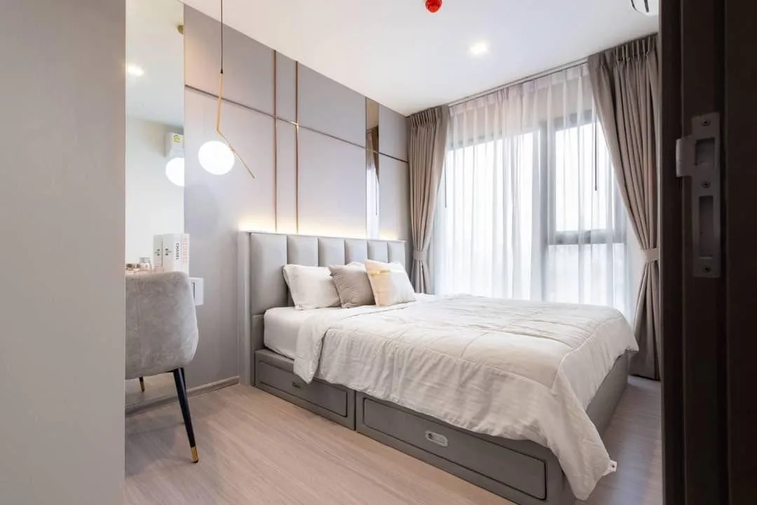 Property photos for Life Asoke Hype
