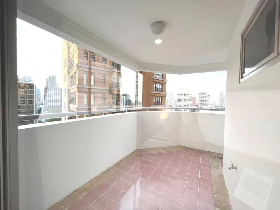 Property photos for The Waterford Diamond