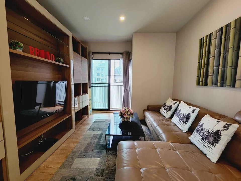 Property photos for Noble Refine