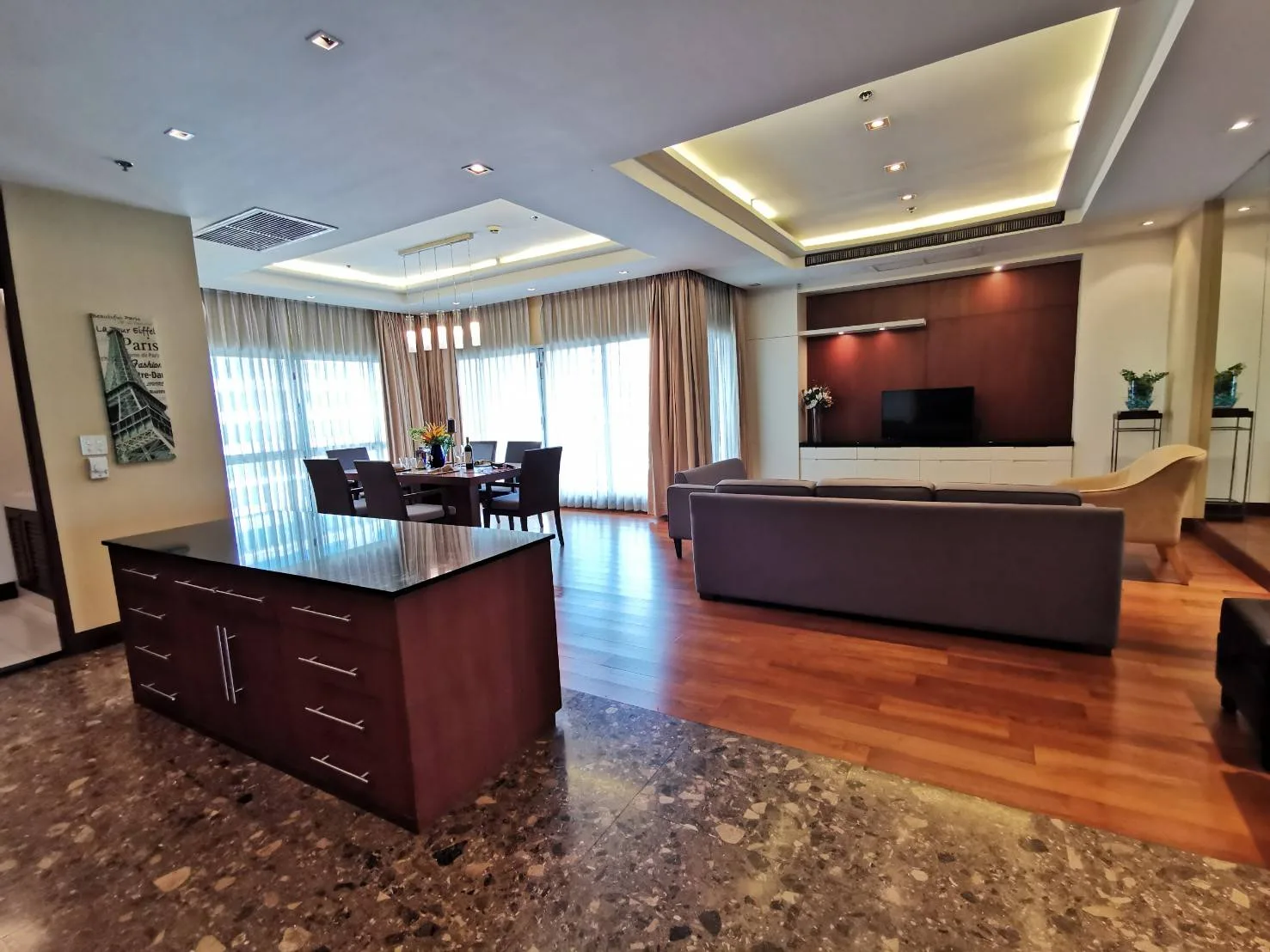 Property photos for Royal Residence Park